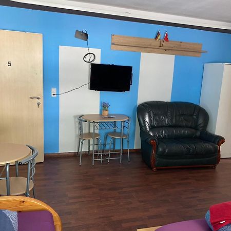 Pension Am Bahnhof Fürstenwalde Екстериор снимка