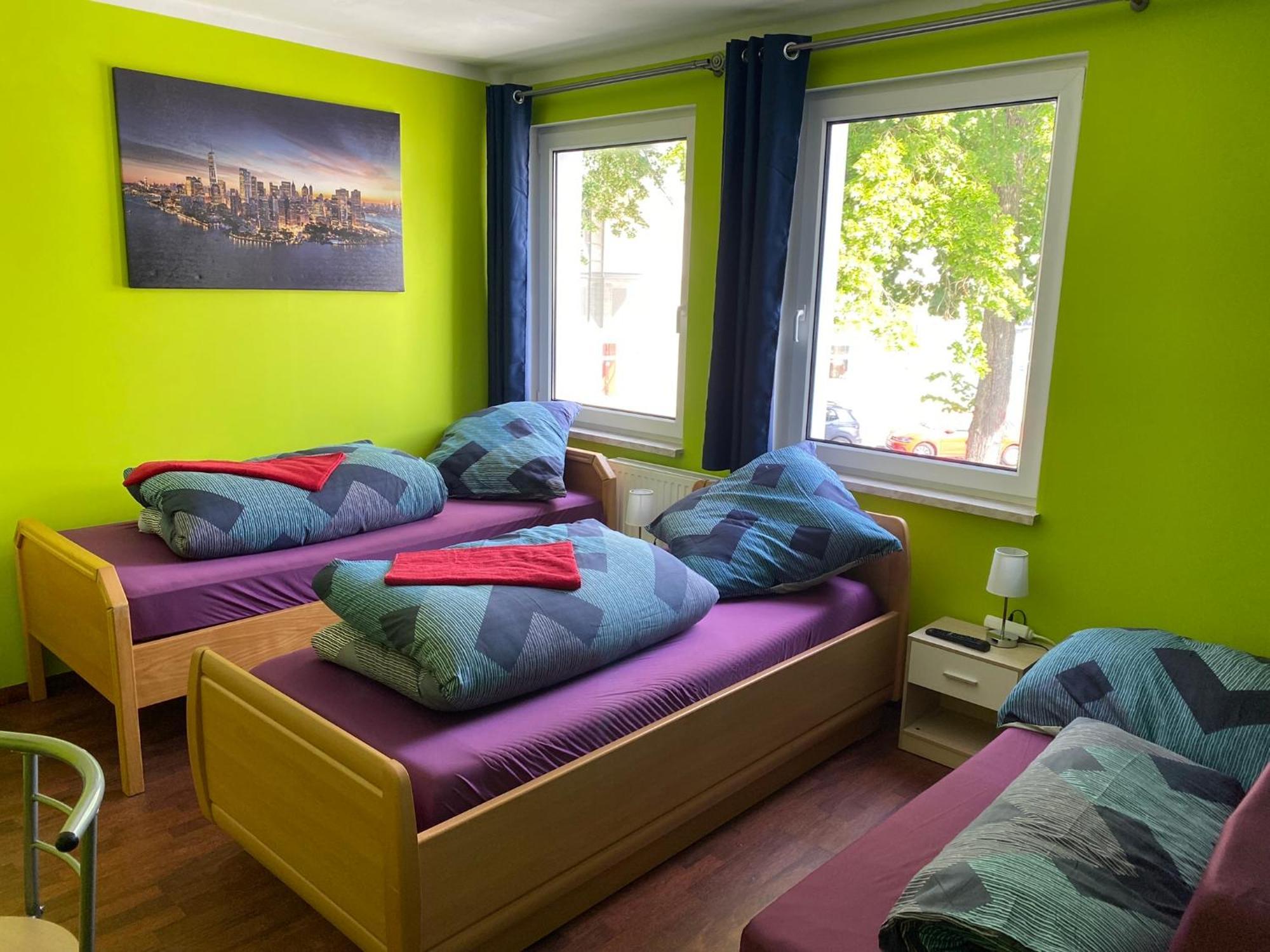 Pension Am Bahnhof Fürstenwalde Екстериор снимка